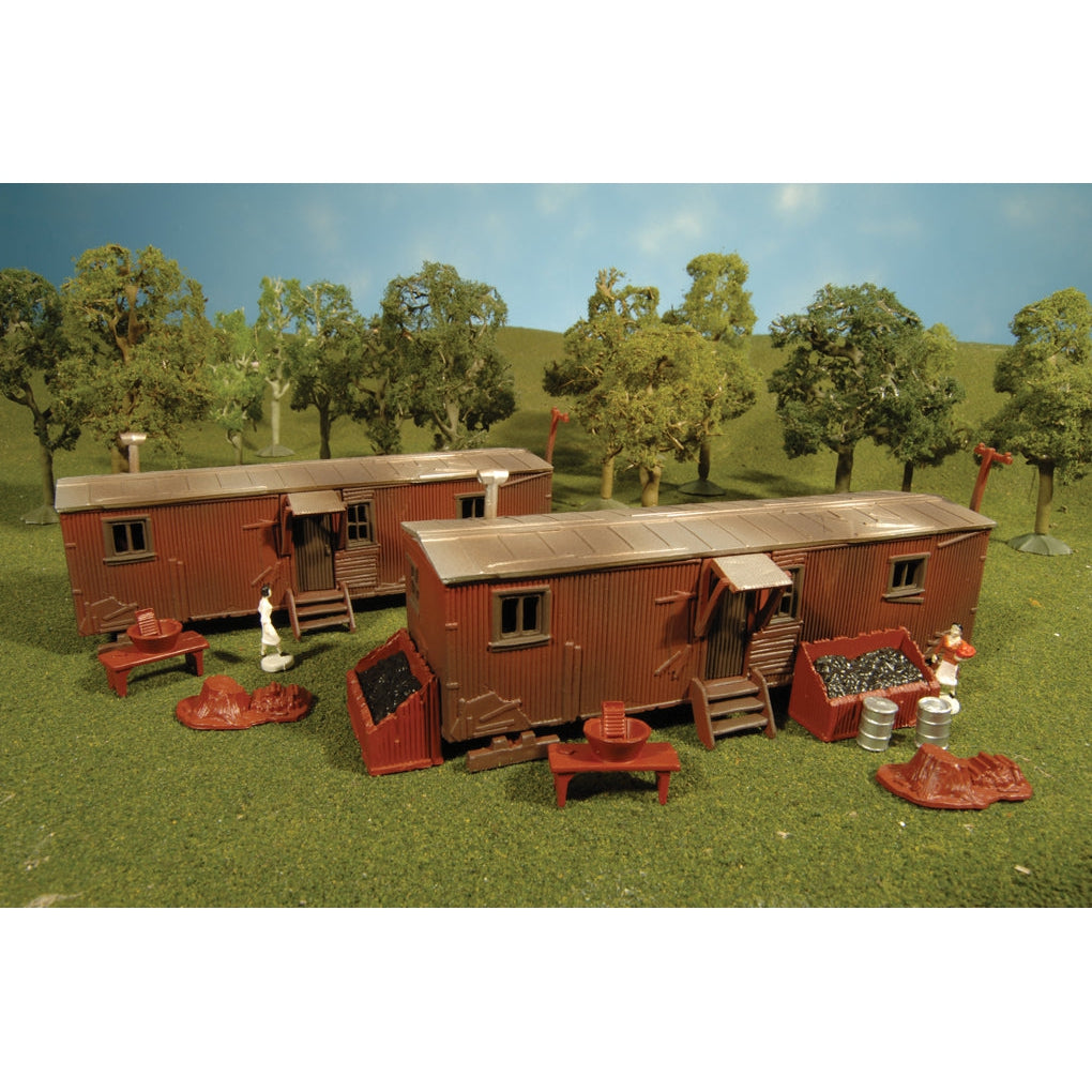 Bachmann HO Plasticville Railroad Work Sheds/2pc