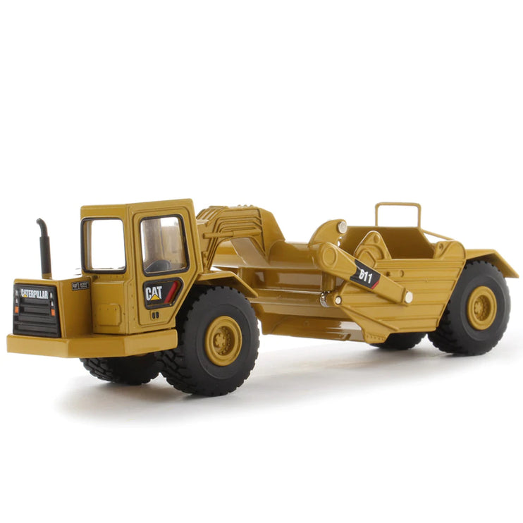 Diecast Masters 1:64 Cat Wheel Tractor 611 Scraper - Fusion Scale Hobbies