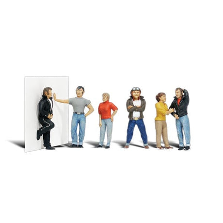 Rebels - HO Scale - A cool couple stands together, arms entwined, while the man fixes his hair