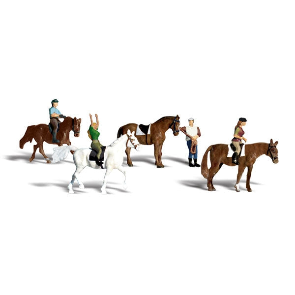 Horseback Riders - HO Scale - A set of four horses and four riders