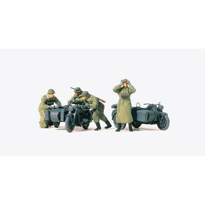 Preiser 1/72 Unpainted German Reich Motorcycle Crew Pushing (3), Standing (1) & Motorcycle w/Sidecar (2) 1939-45 (Kit)