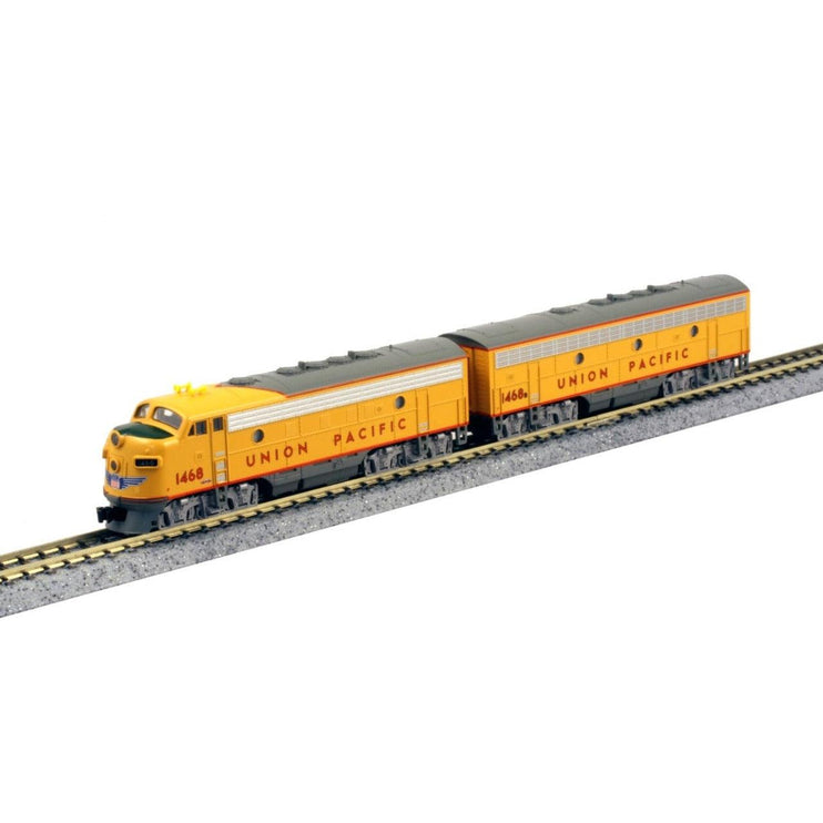 Kato N Scale Scale UP EMD F7A F7B Freight 2 Locomotive Set DC 1468 1468B KAT1060426