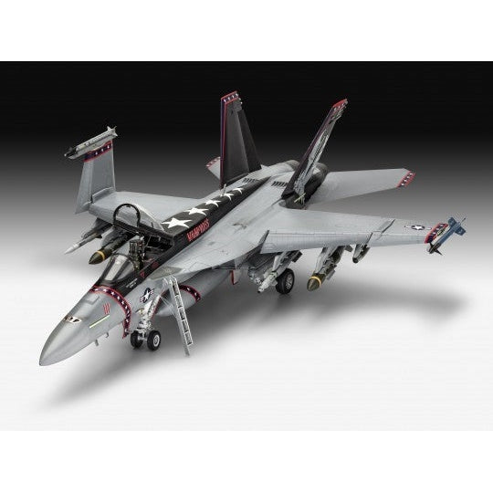 Revell 1/32 F/A18E Super Hornet Fighter