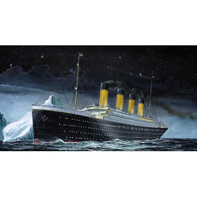 Revell 1/1200 RMS Titanic Ocean Liner