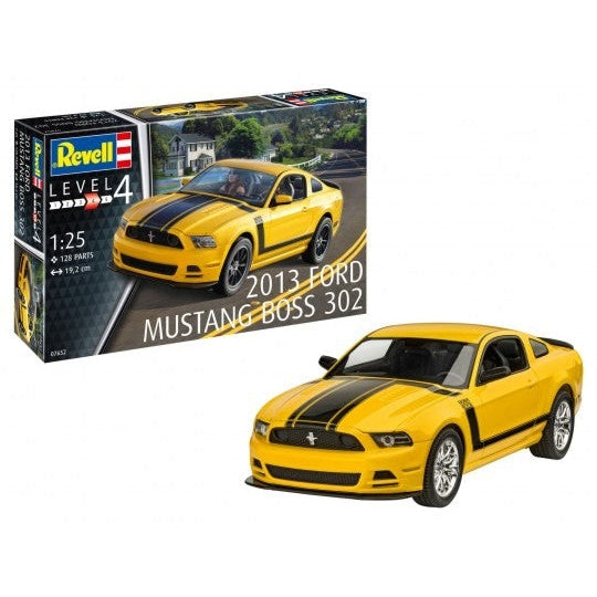 Revell 1/25 2013 Ford Mustang Boss 302 Car