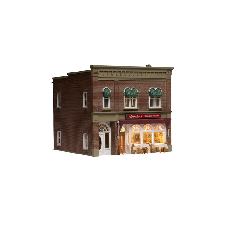 Woodland Scenics HO Scale  Emilio’s Italian Restaurant Built and Ready